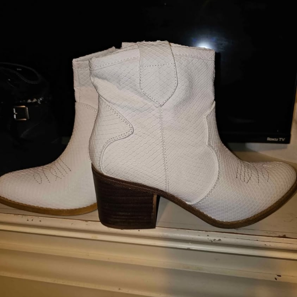 Dirty Laundry snakeskin boots